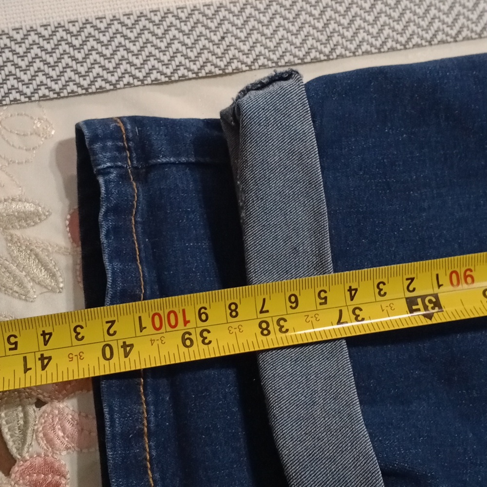 Embroidered Floral Women's Jeans - Picture 10 of 12